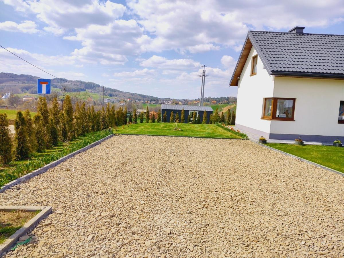 Domek Letniskowy Elizjum Myczkow Bagian luar foto